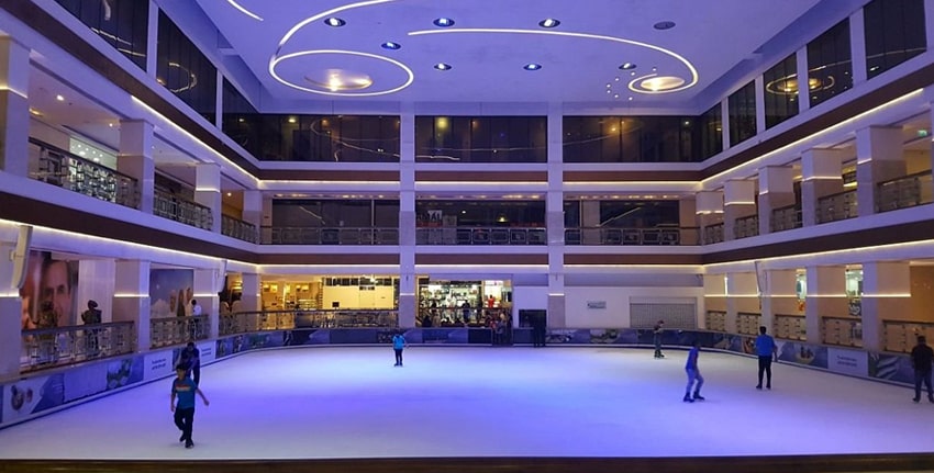 Dubai-Ice-Skating-Rink-min-1