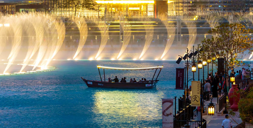 Dubai fountain show times