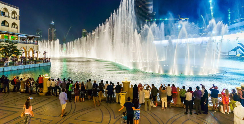 The-Dubai-Fountain-Boardwalk