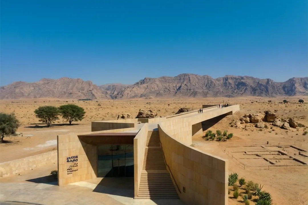 Mleiha Day Trip from Dubai: Fossils & Museum