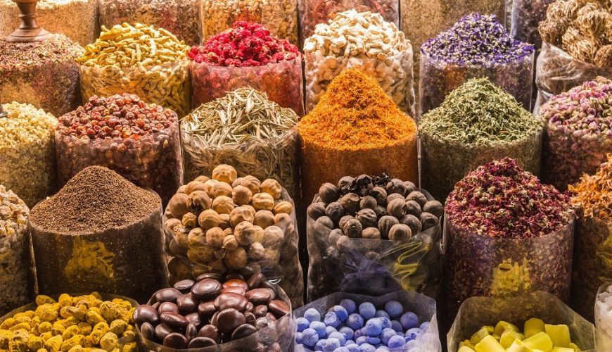 Dubai Souvenir Shopping on a Budget: What to Buy
