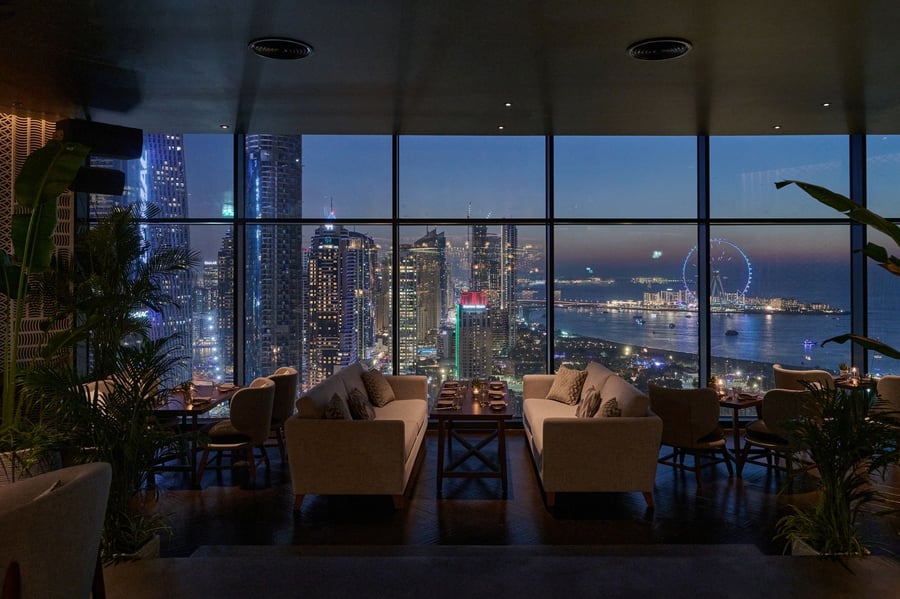 Best Hotels With Club Lounges in Dubai
