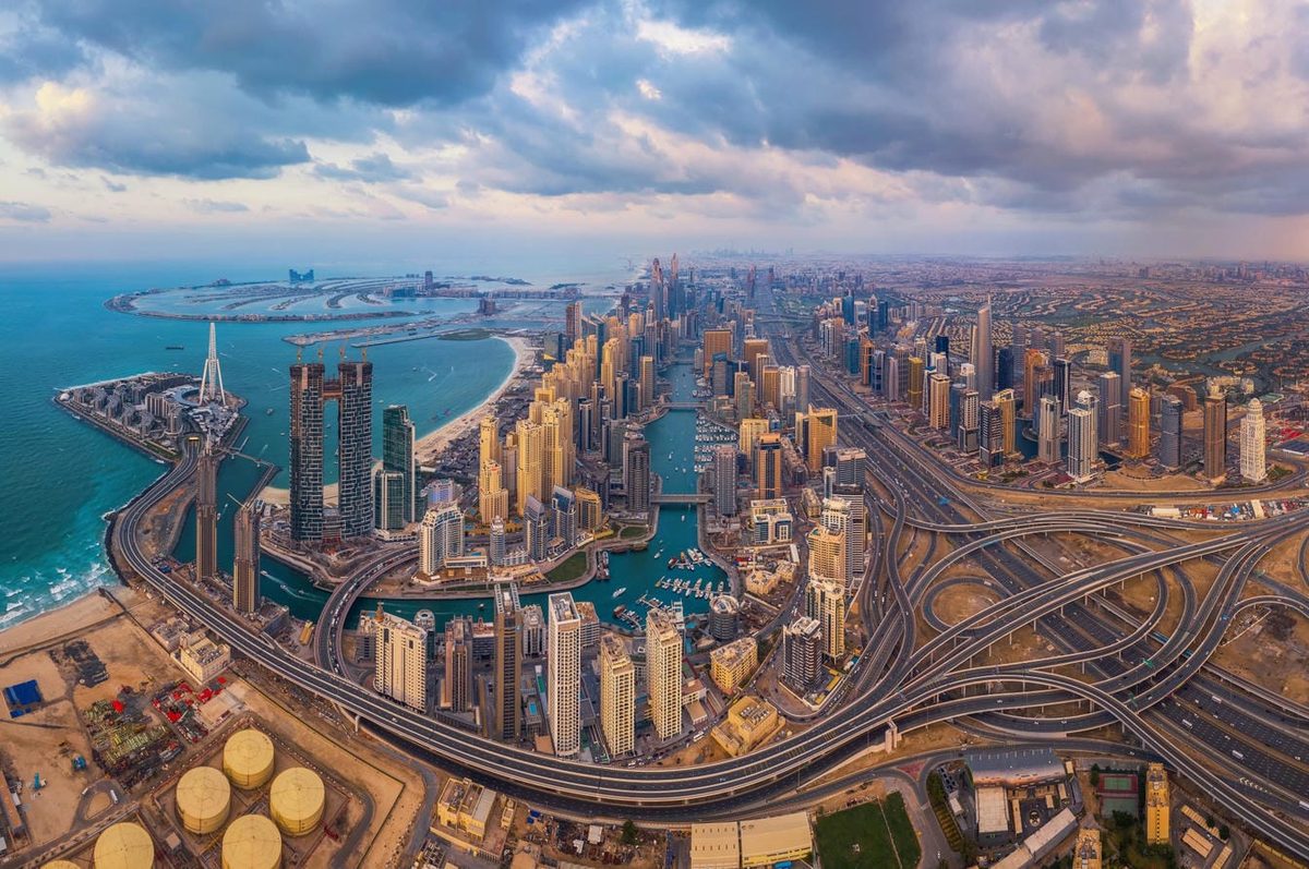 UAE Visa for Pakistanis: Types, Fees & Guide