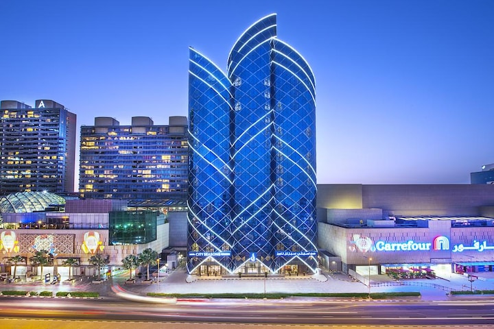 City Seasons Towers Hotel twin towers in Bur Dubai near the Creek