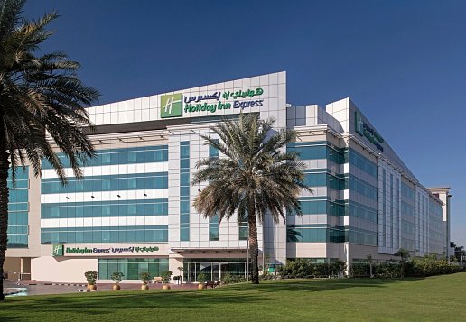 Holiday Inn Express Dubai Airport hotel opposite Terminal 3